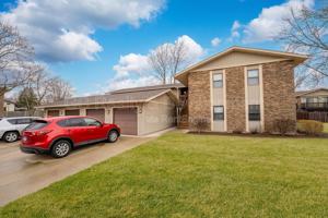 featured image of 5850 Fresno Ct #C