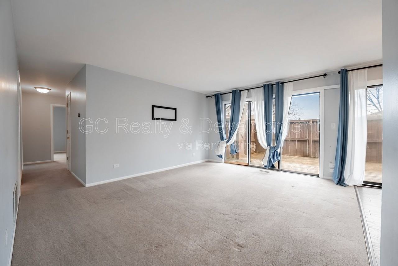 5850 Fresno Ct #C - Photo 2 of 24