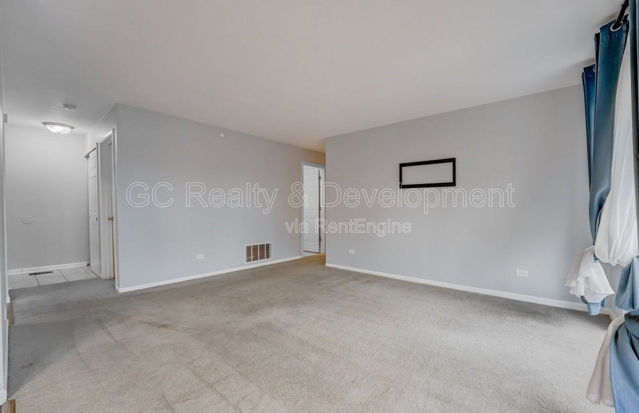 5850 Fresno Ct #C - Photo 5 of 24