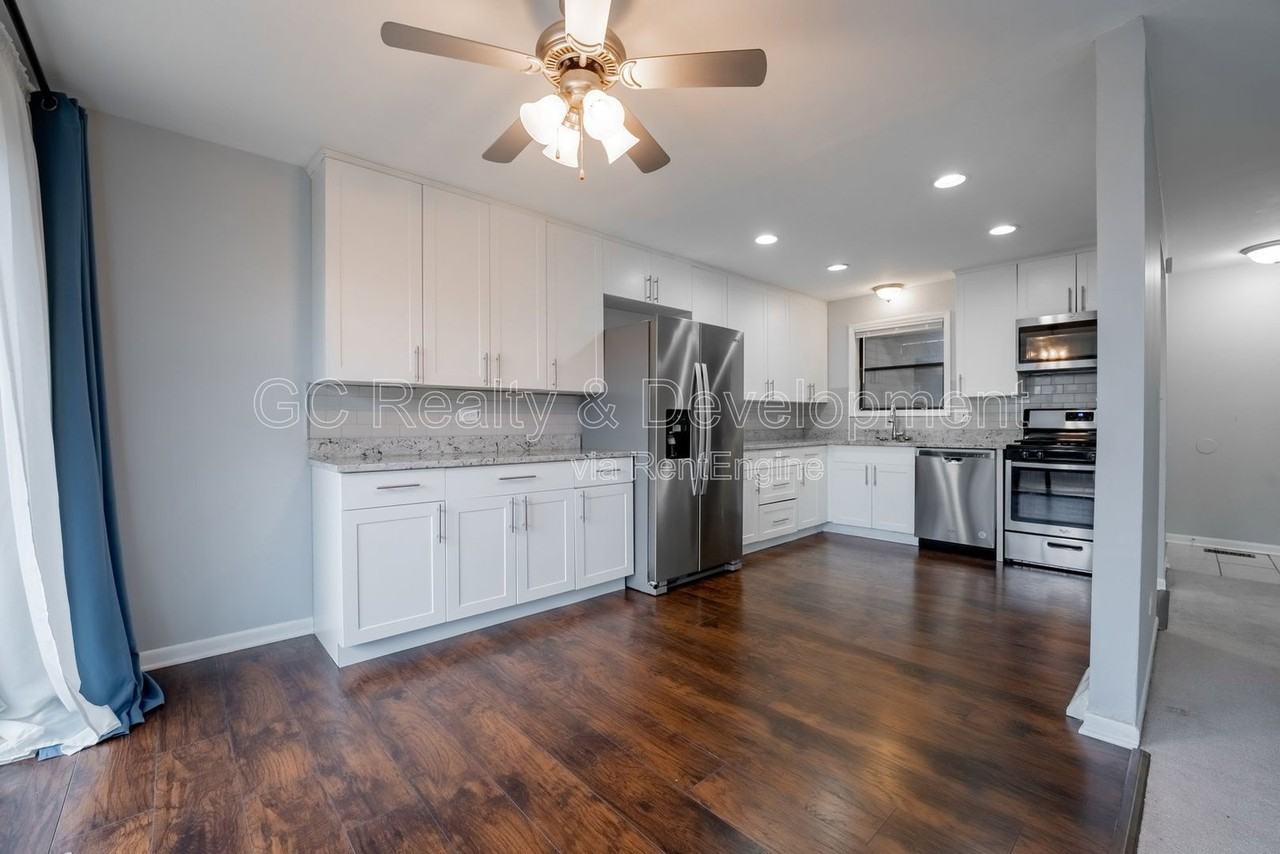 5850 Fresno Ct #C - Photo 6 of 24