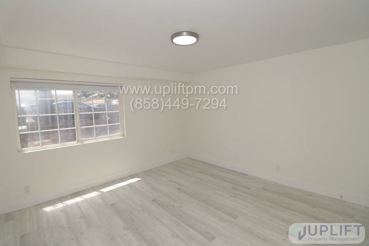 817 B St #5 - Photo 7 of 13