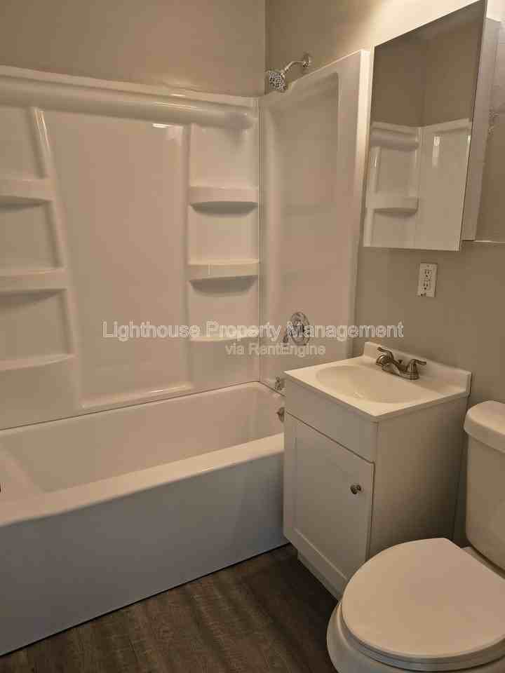 3041 Lemuel St - Photo 5 of 25