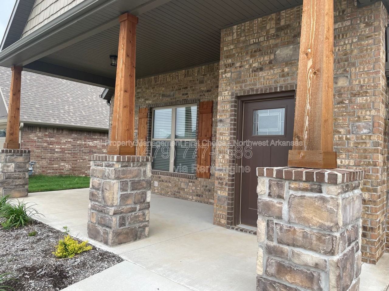 1020 Trestle Ln - Photo 2 of 28