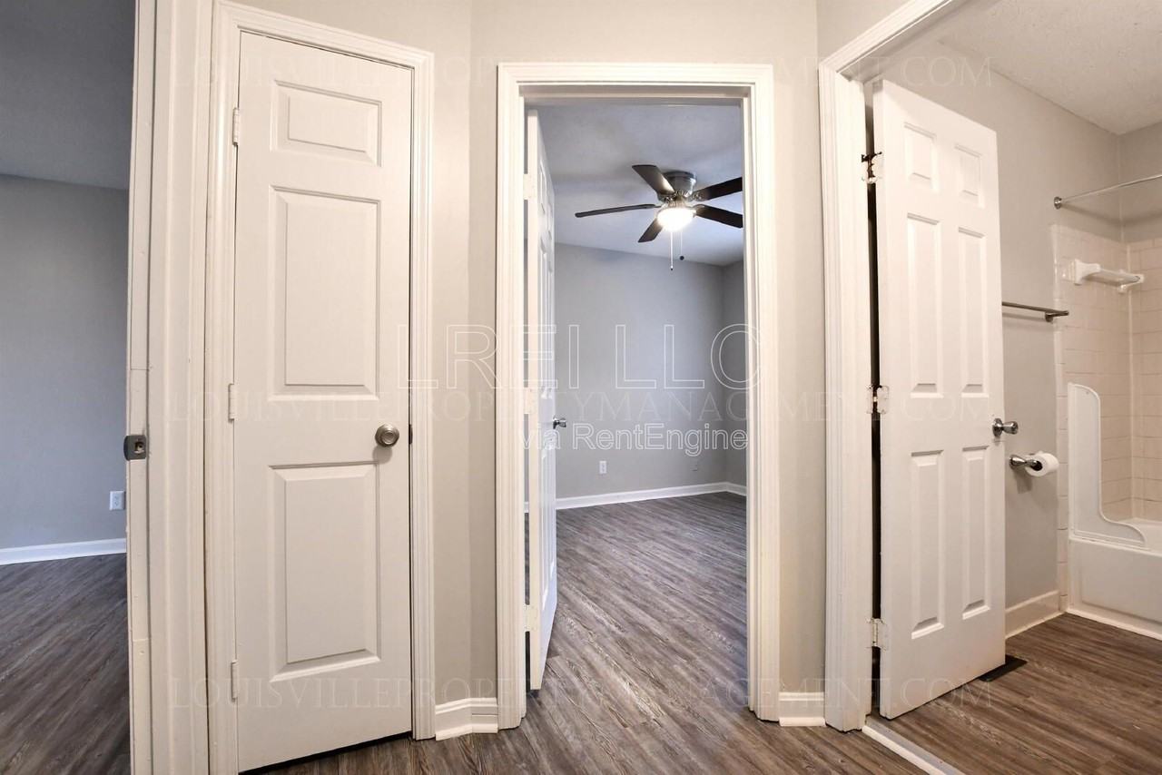 3216 Hikes Ln - Photo 6 of 17
