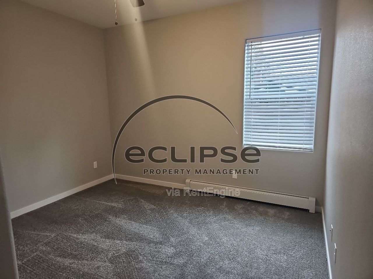525 Washington Ave - Photo 3 of 17