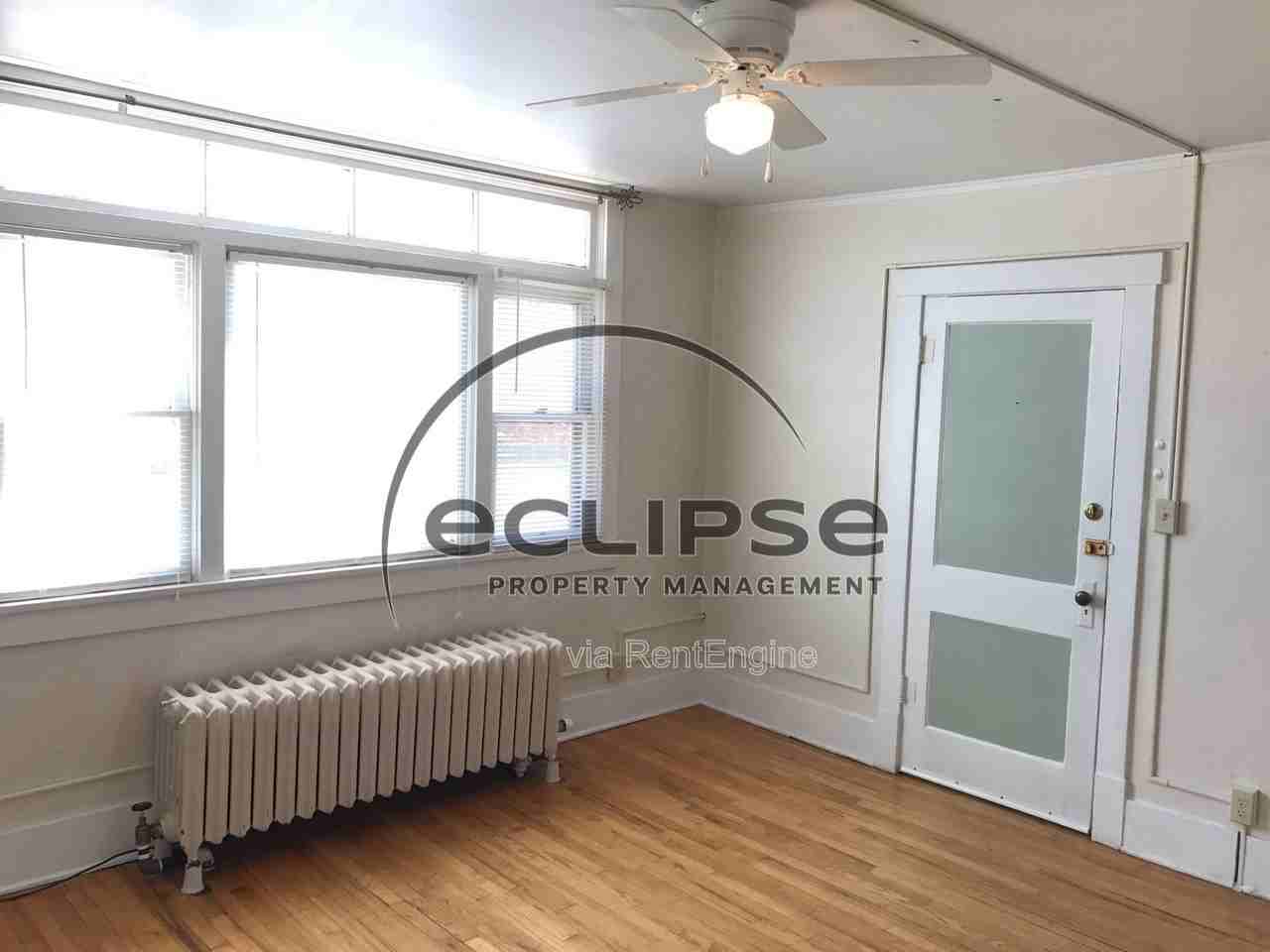 711 2nd St #2 - Photo 4 of 18