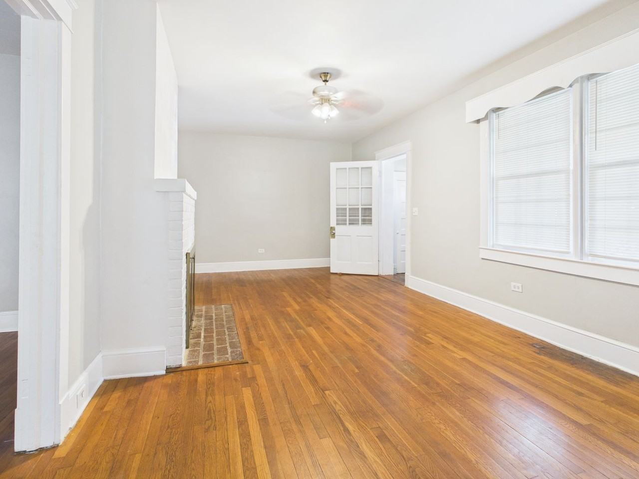 512 Maple St - Photo 4 of 24