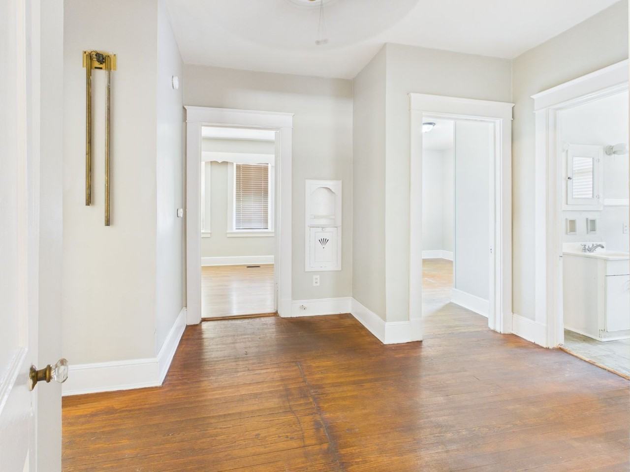 512 Maple St - Photo 6 of 24