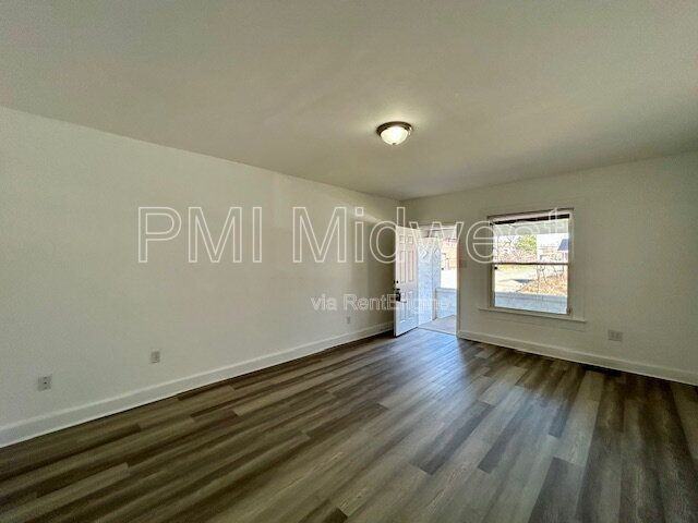 2960 N Park Ave - Photo 5 of 26
