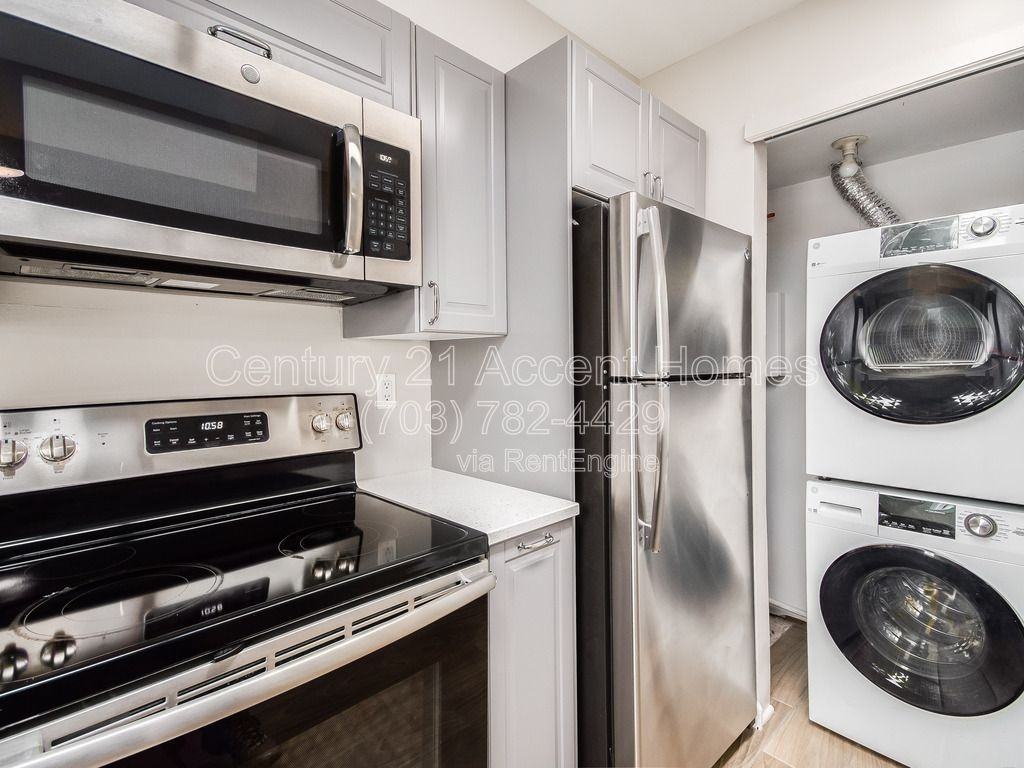 2606 S Arlington Mill Dr #D - Photo 5 of 25