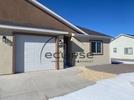 featured image of 511 Crestone Ave #511