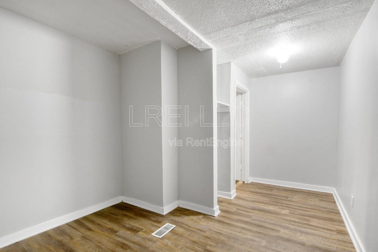 1622 Beech St - Photo 6 of 12
