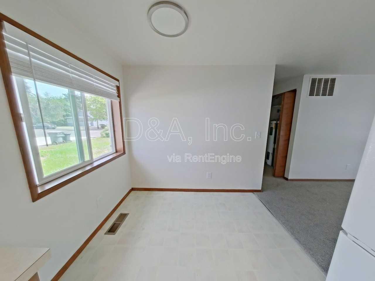 1453 Cedar St #1453 - Photo 4 of 11