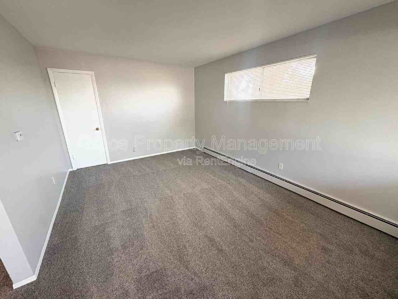 3041 W Hamilton Pl #3 - Photo 3 of 15