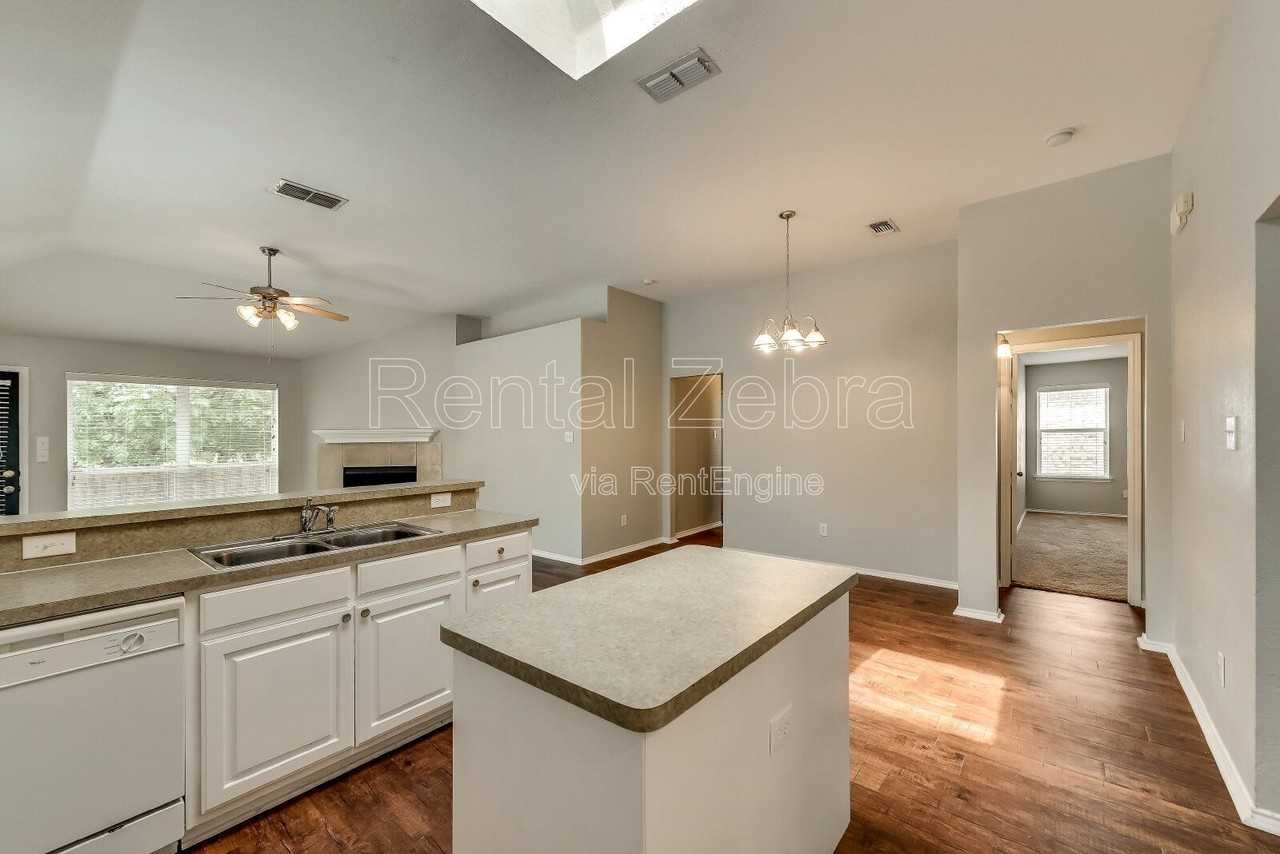 109 Flyaway Ln - Photo 6 of 18