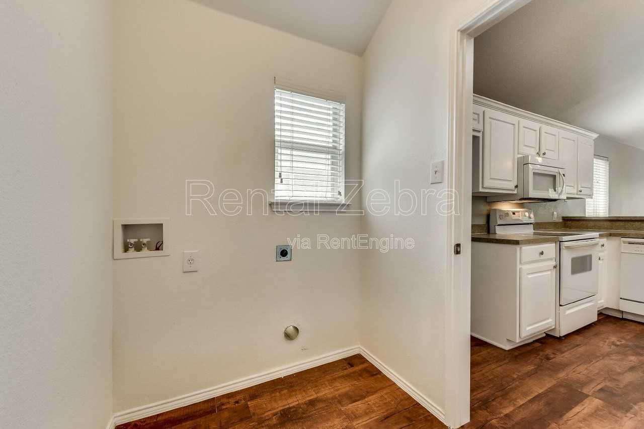 109 Flyaway Ln - Photo 7 of 18