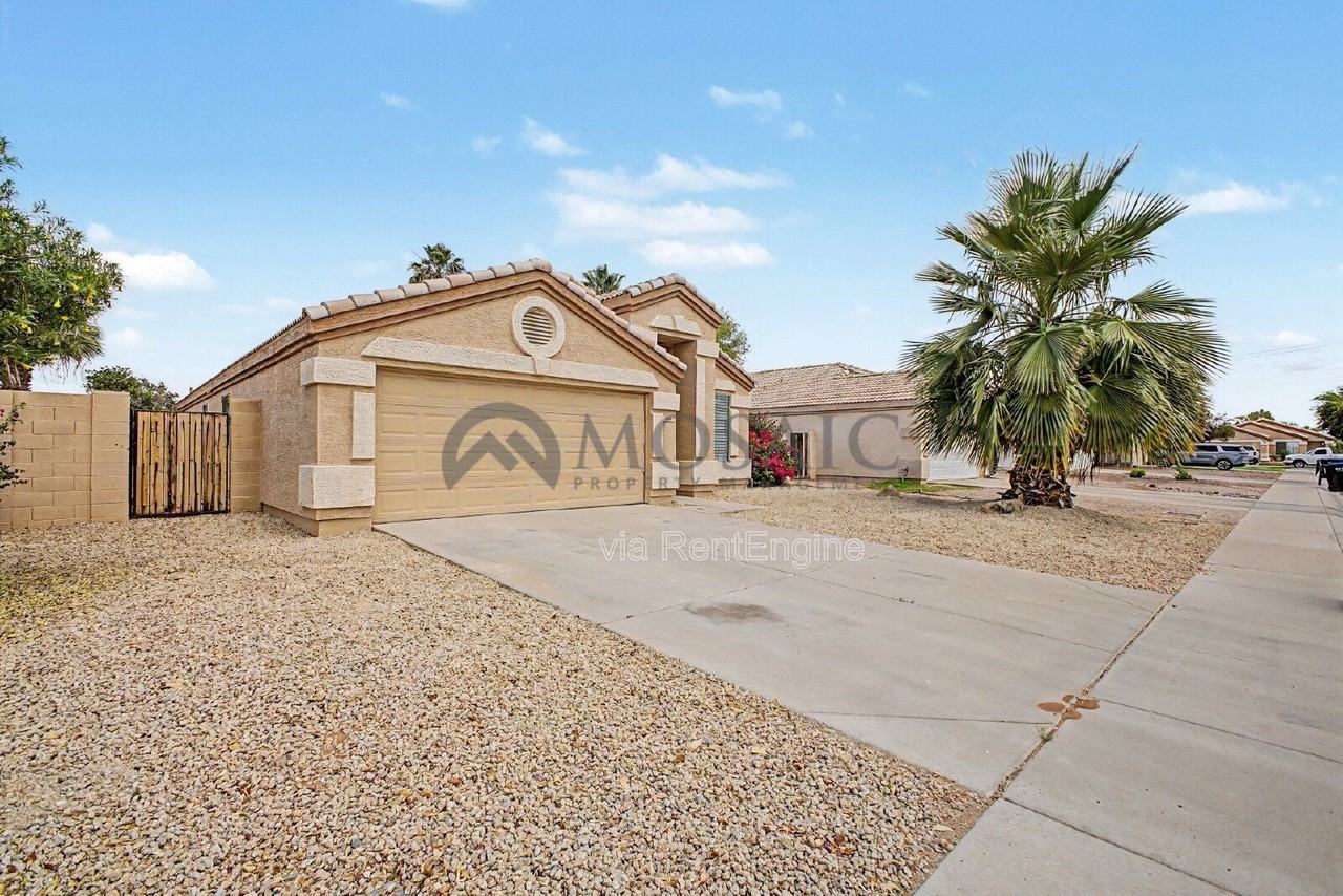 1894 E Palomino Dr - Photo 3 of 39