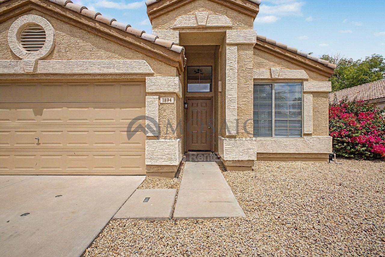 1894 E Palomino Dr - Photo 7 of 39