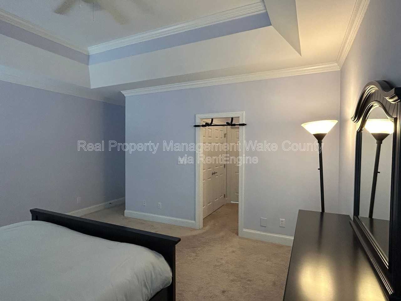 108 Crystlewood Ct - Photo 6 of 46