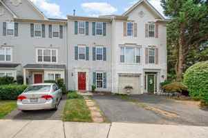featured image of 45425 Clarkes Crossing Sq