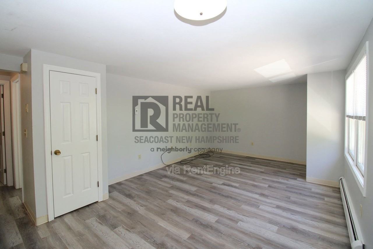 28 Ivy Ln #12 - Photo 3 of 16