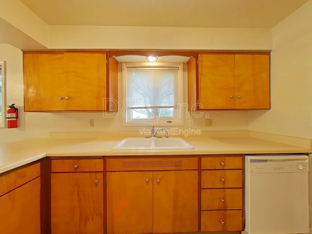 2220 Nw Elmwood Dr - Photo 5 of 13