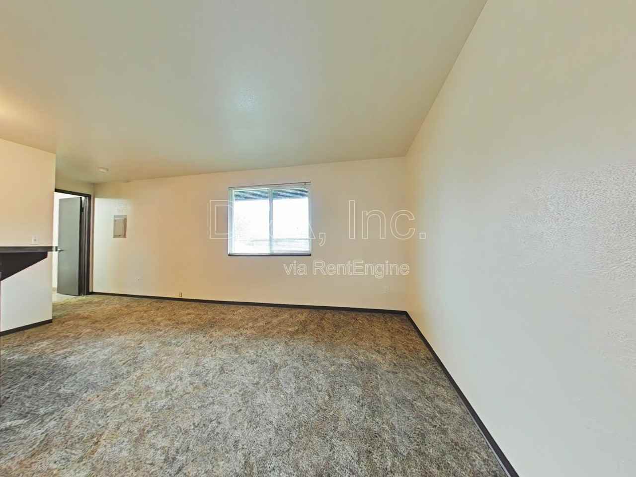 1969 Nw Grant Ave #3 - Photo 2 of 9