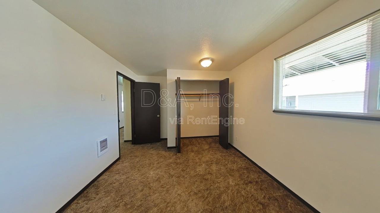 1969 Nw Grant Ave #3 - Photo 6 of 9