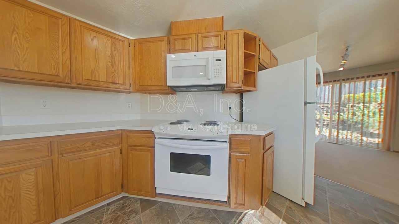 5609 Sw Bluestem Pl - Photo 3 of 13