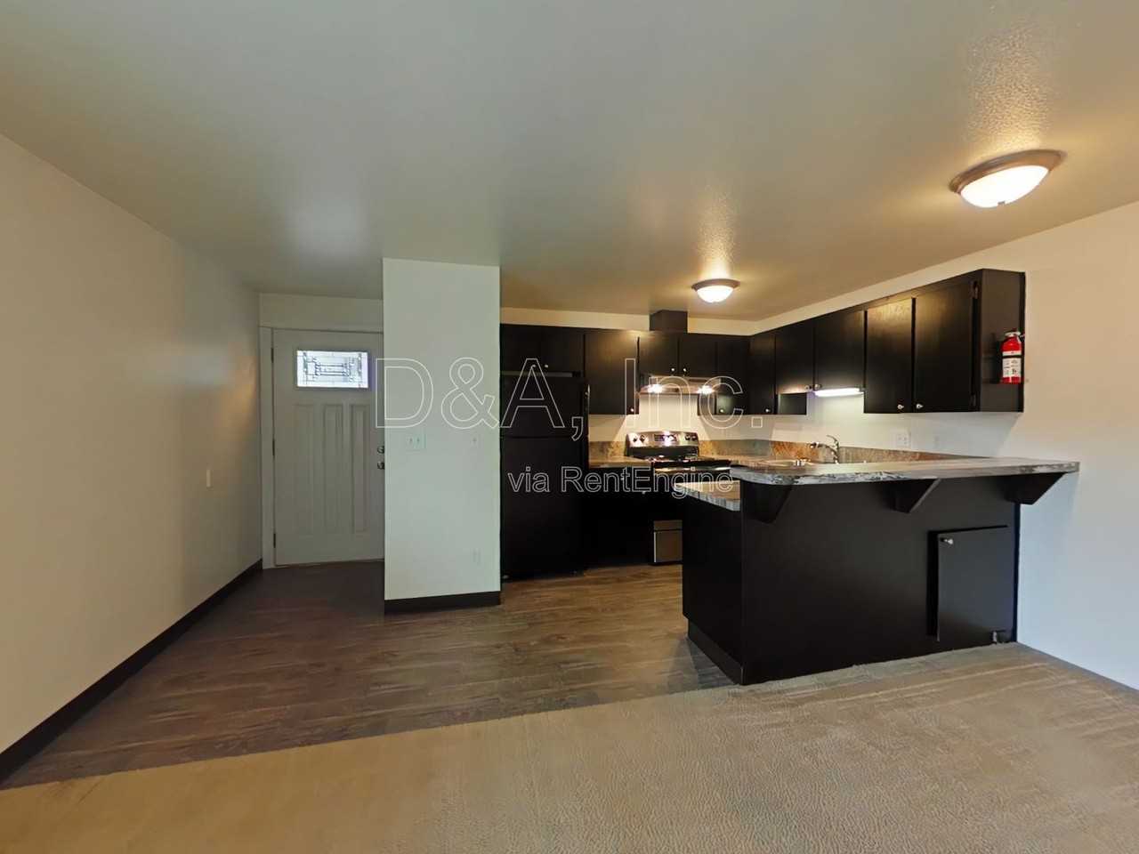 1961 Nw Grant Ave #5 - Photo 4 of 10