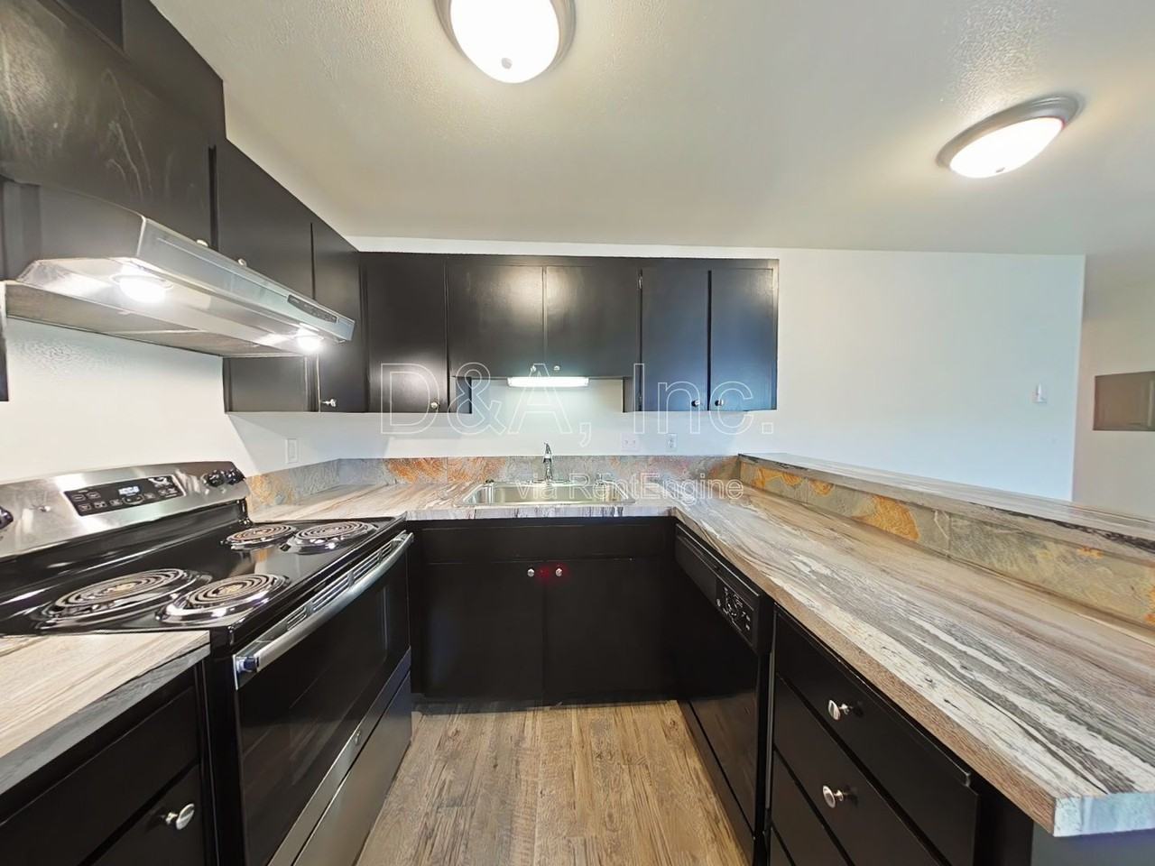 1961 Nw Grant Ave #5 - Photo 5 of 10