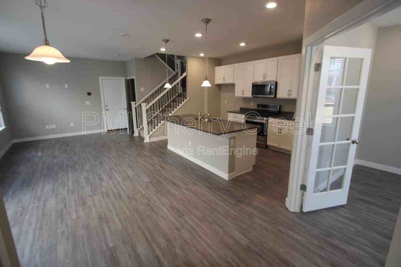 7577 S Zante Ct - Photo 5 of 44