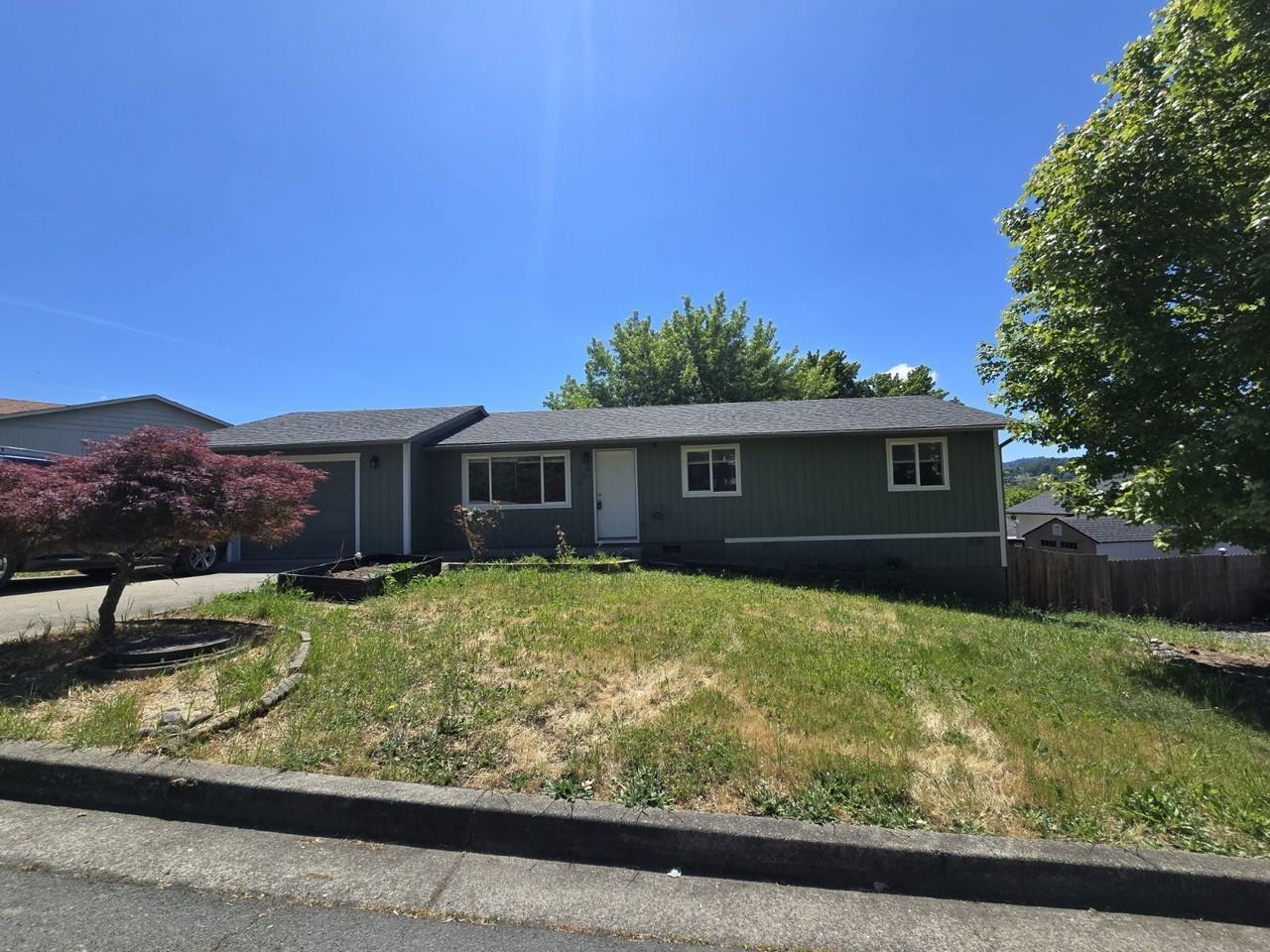 444 Corona Loop Rd - Photo 2 of 14