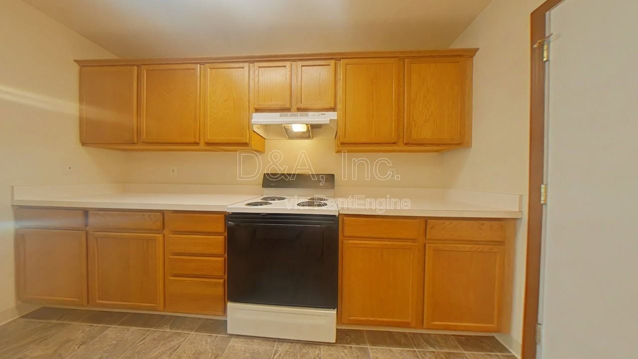 3118 Ne Powderhorn Pl - Photo 5 of 11