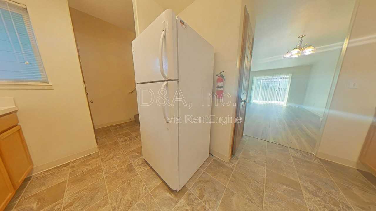 3118 Ne Powderhorn Pl - Photo 6 of 11