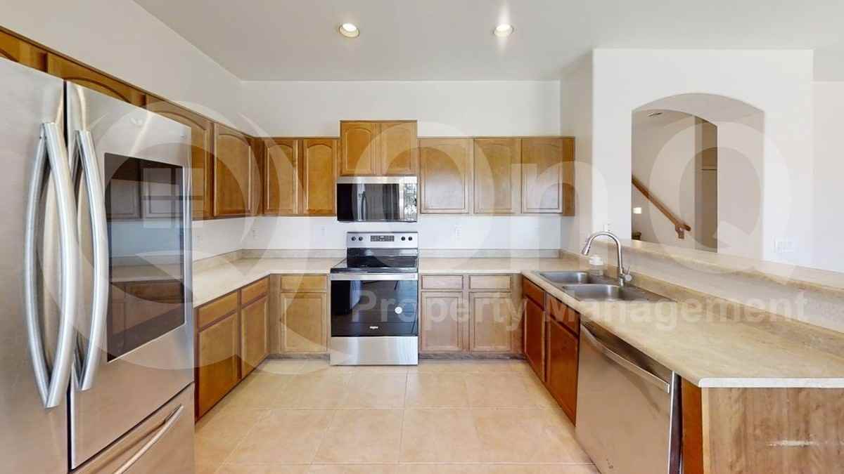 22249 E Calle De Flores - Photo 4 of 28