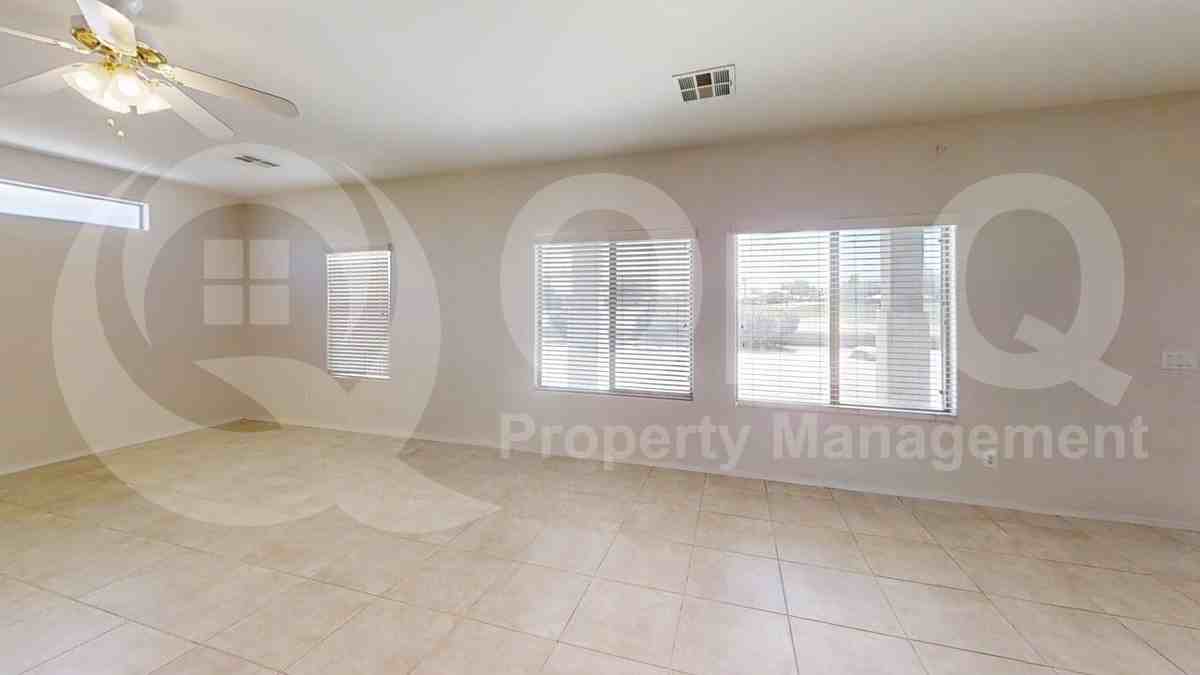 22249 E Calle De Flores - Photo 7 of 28
