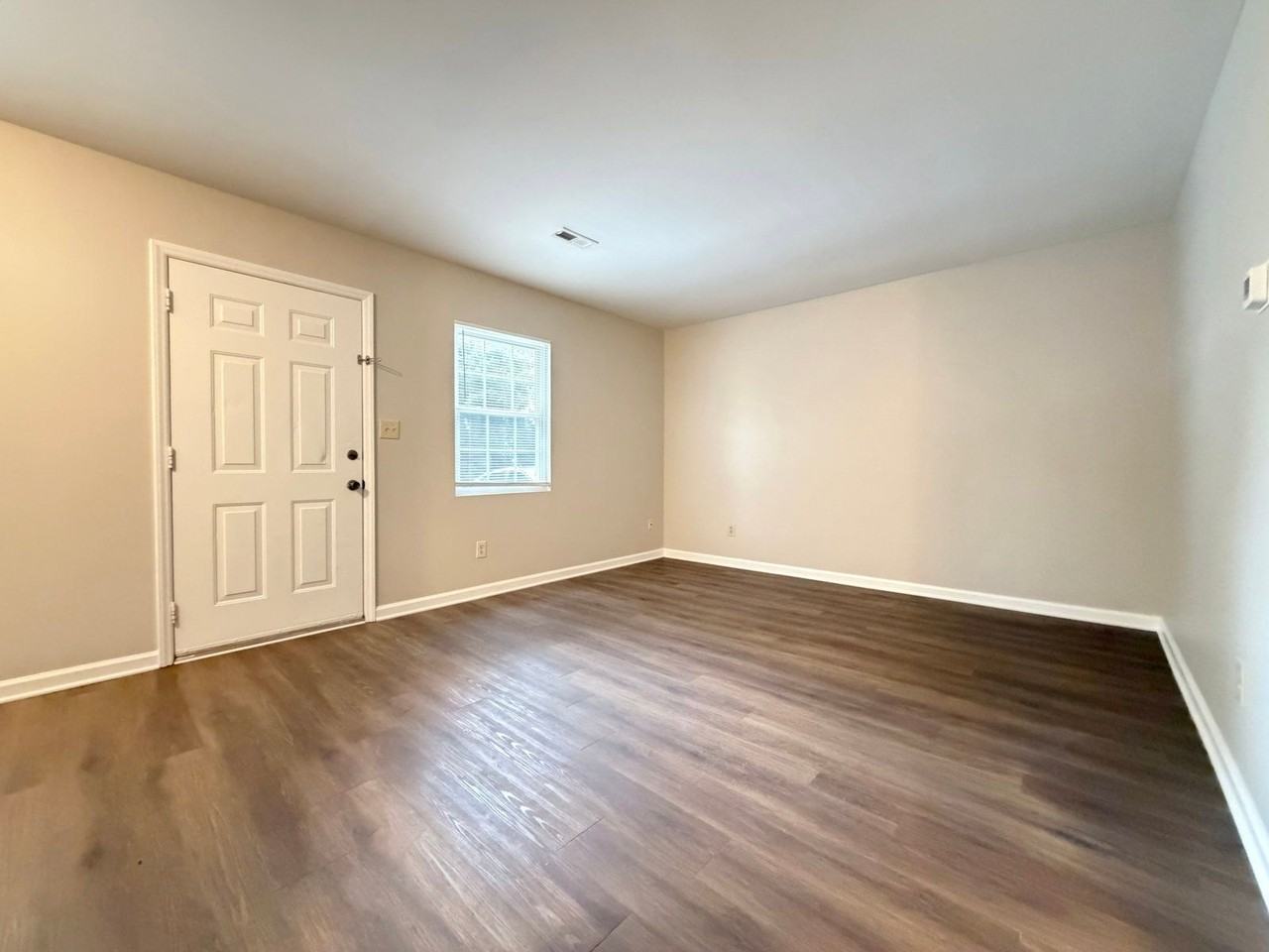 221 Quintas Ave #B - Photo 2 of 23