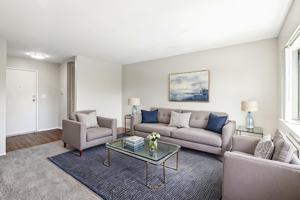 featured image of 2000 W Illinois Ave