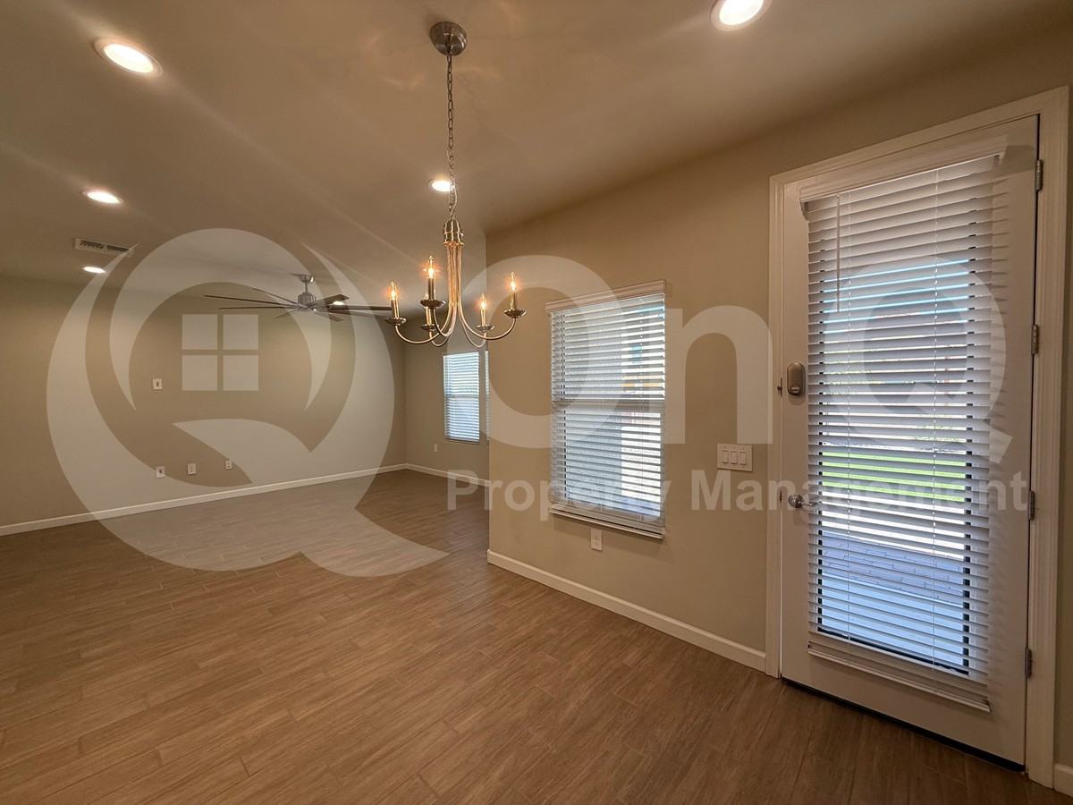 8756 W Weeping Dalea Dr - Photo 4 of 34