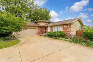 27W181 Jewell Rd - Photo 1 of 1