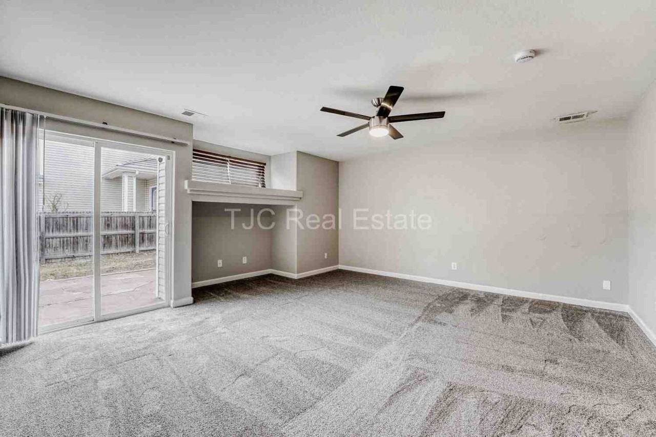 20390 E 40th Ave - Photo 7 of 11