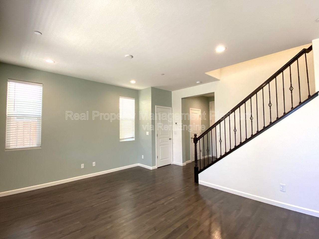 2534 Mustang Dr - Photo 6 of 44