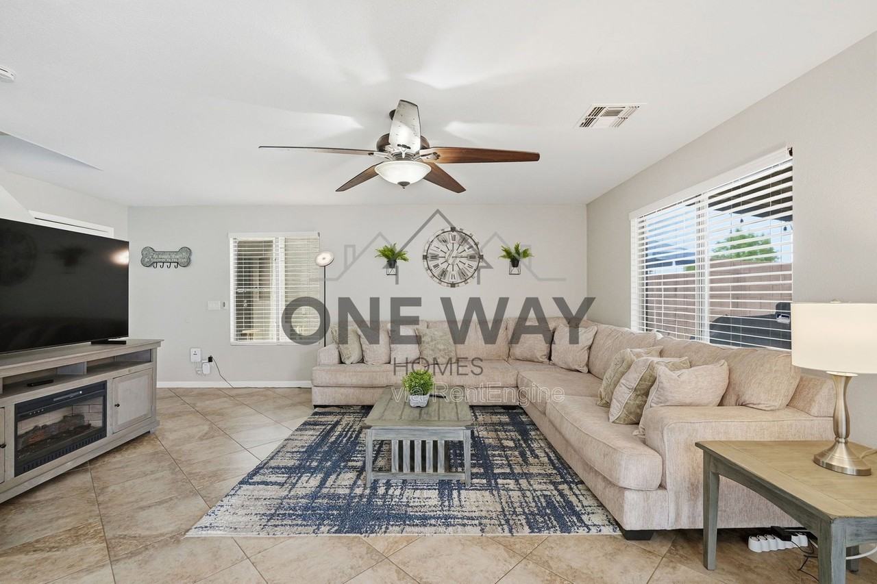 127 S Parkwood - Photo 6 of 40
