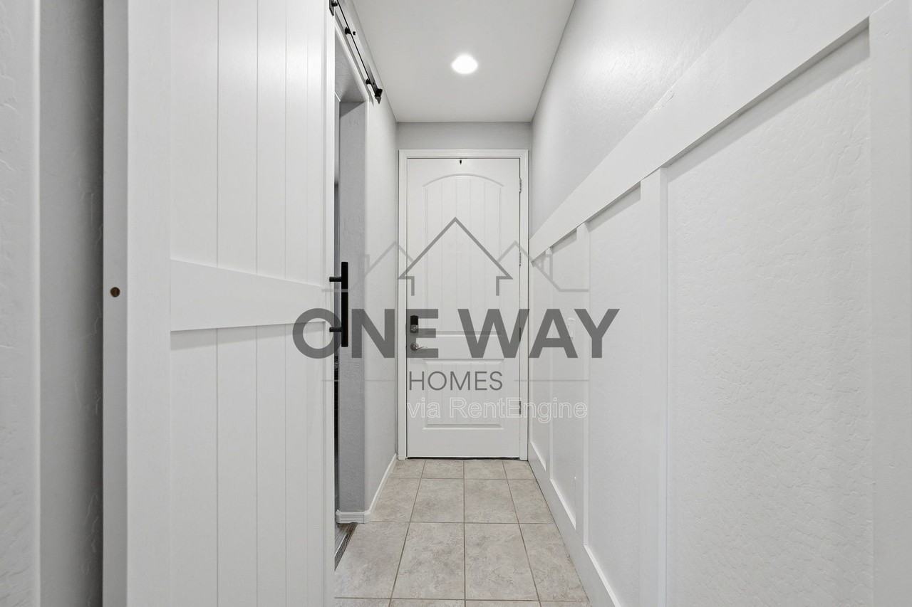 9854 E Thatcher Ave - Photo 5 of 49
