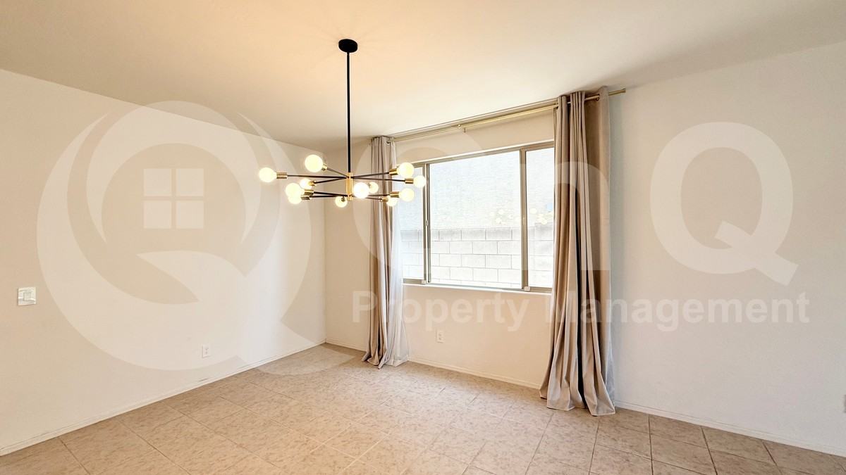 8567 S 40th Dr - Photo 6 of 28