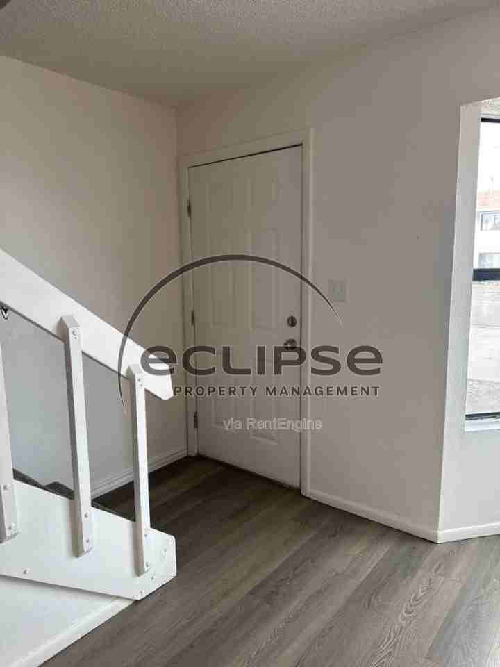 3247 Main St #1 - Photo 2 of 13