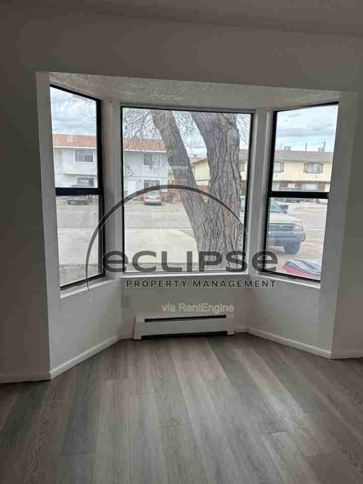 3247 Main St #1 - Photo 3 of 13