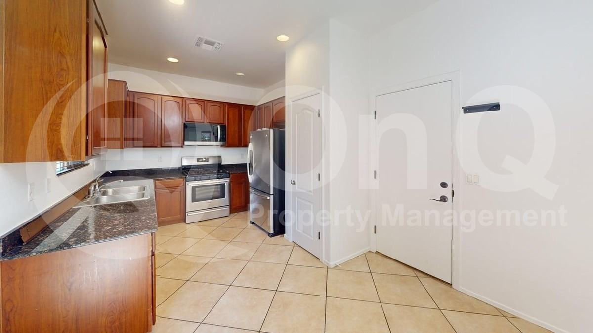 5077 N Fortune Teller Way - Photo 4 of 18