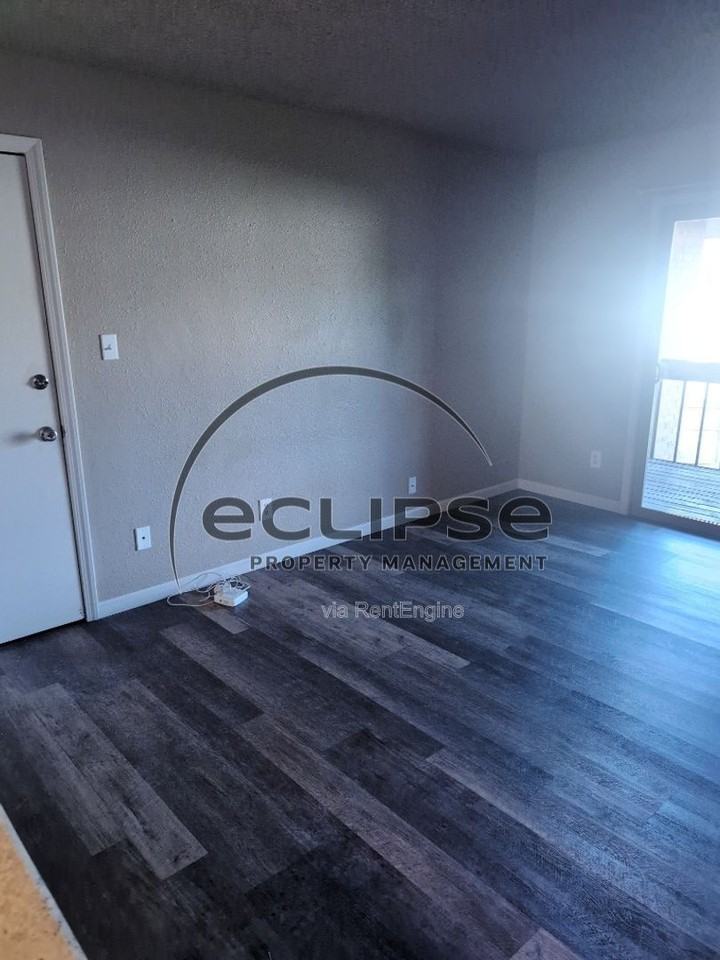 522 Bell Ct #A6 - Photo 2 of 13